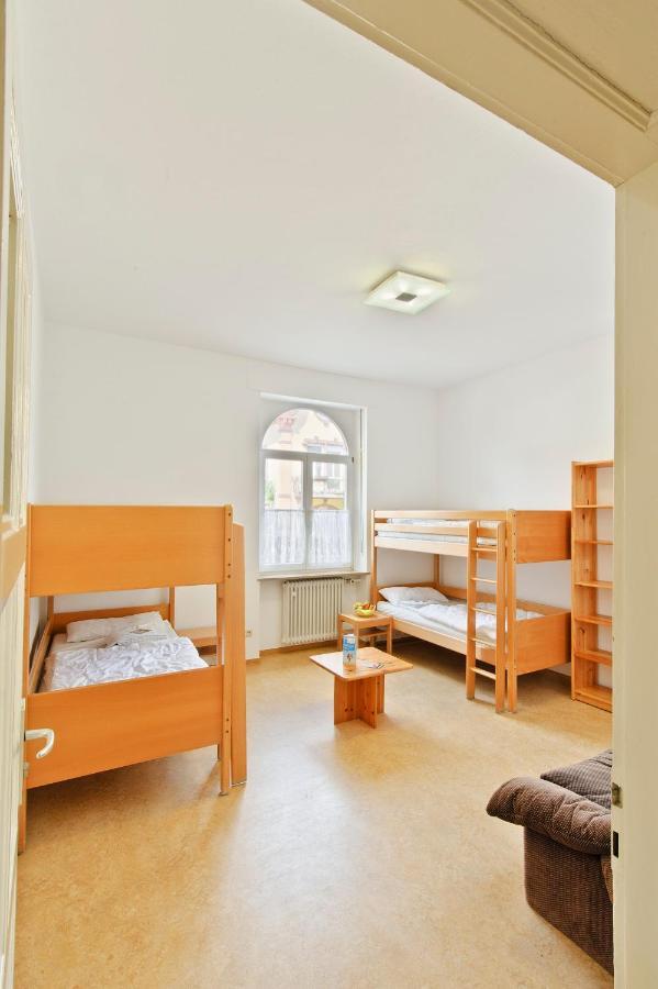 Хостел Jugendhaus St. Kilian Мильтенберг Экстерьер фото